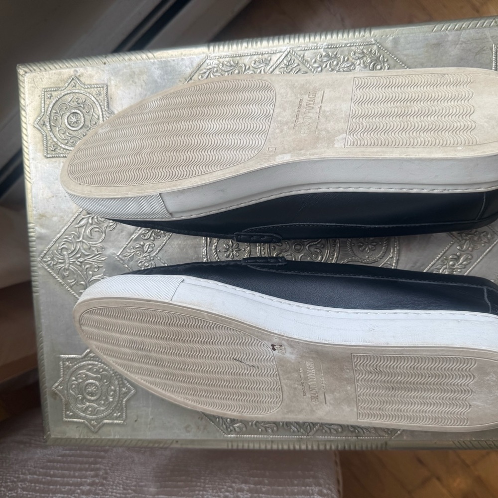 GRAND VOYAGE Handcrafted Black Leather Loafers - Picture 11 of 12